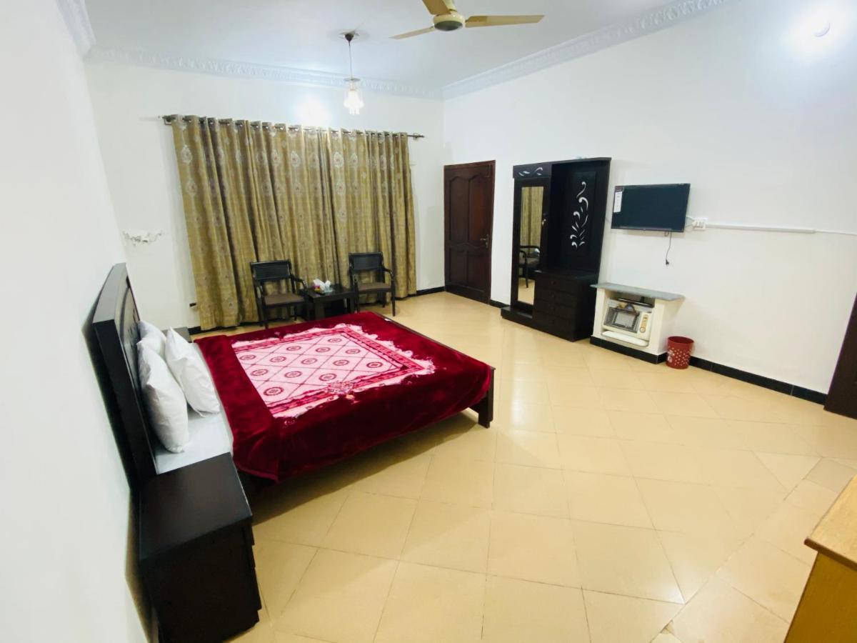 Lux Lounge Guest House Islamabad Ngoại thất bức ảnh