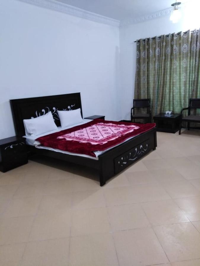 Lux Lounge Guest House Islamabad Ngoại thất bức ảnh